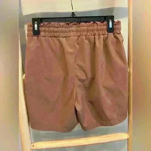 ✨Mondetta performance + luxury size small shorts with pockets - Picture 2 of 7